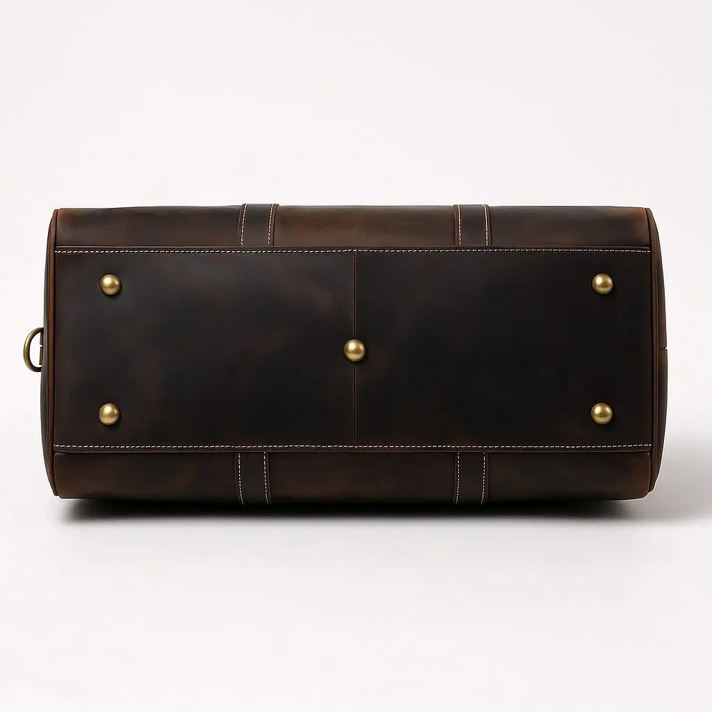 Sac de voyage en cuir marron de luxe, spacieux et raffiné pour homme moderne